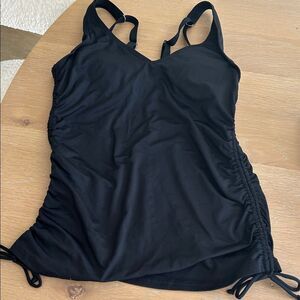 lands end black shirred tankini top, Size 2, NWT